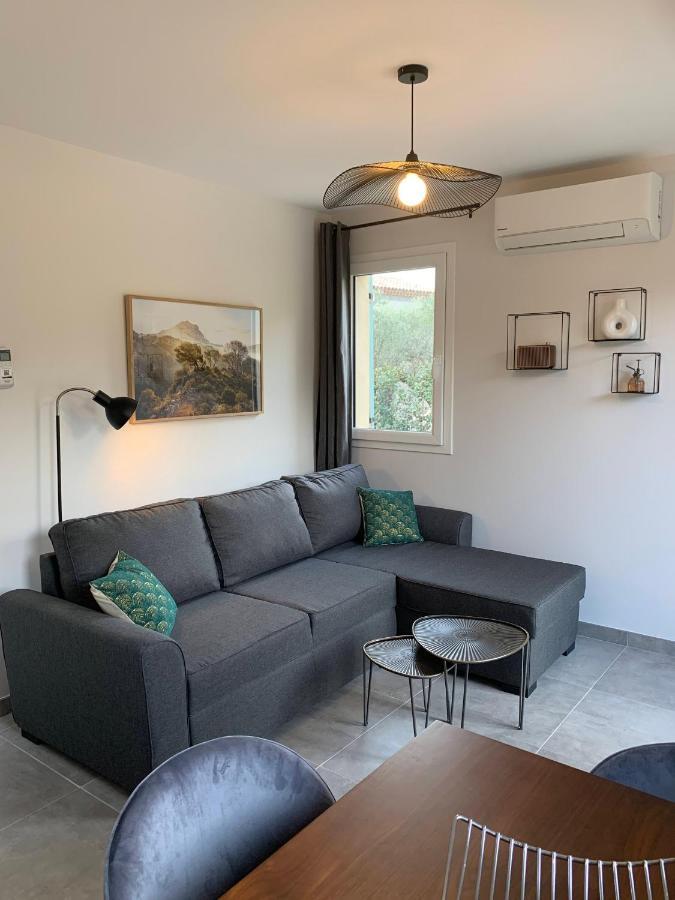キュキュロン Le Cabanon De Livia Avec Piscine Priveeヴィラ エクステリア 写真